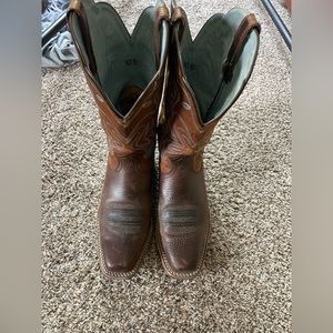 Ariat Women’s Brown Cowboy Boots size 10B
